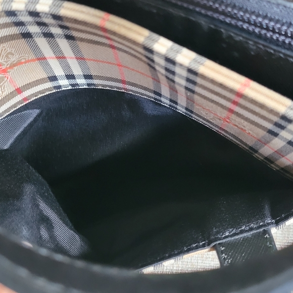 Burberry Horseferry Handle Bag..Authentic w/COA.. - Picture 8 of 16